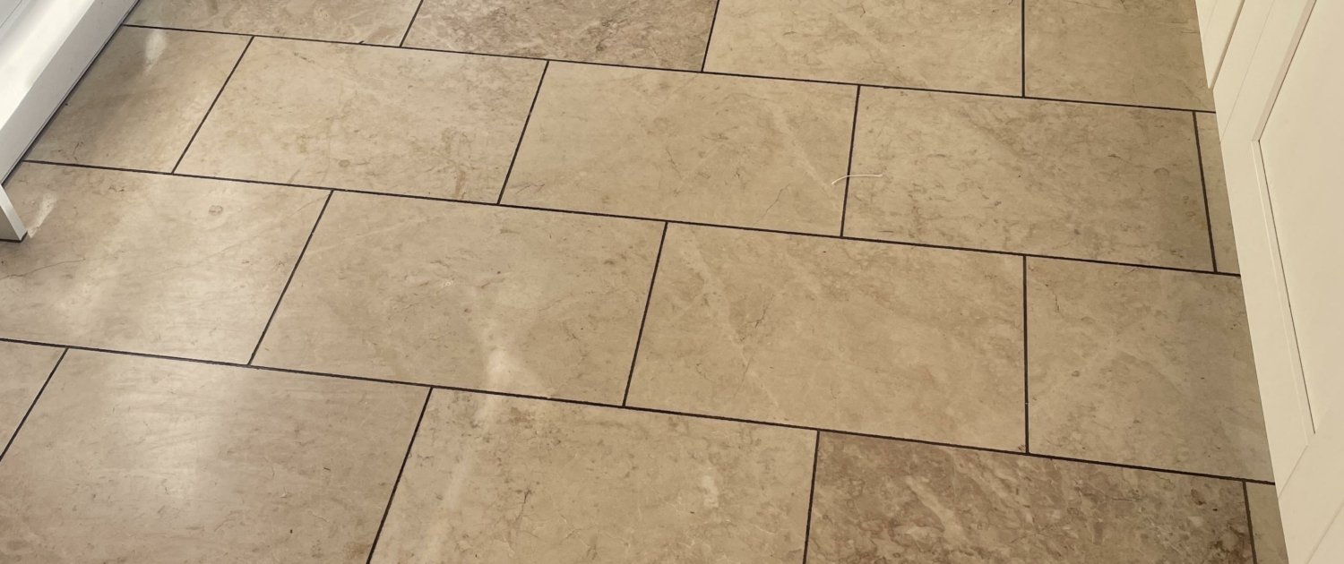 Polished-Limestone-floor-before-cleaning-sealing-and-polishing-in-New-Mills-Derbyshire-1500x630